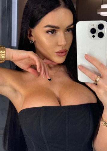 Вика, Г. Радужный